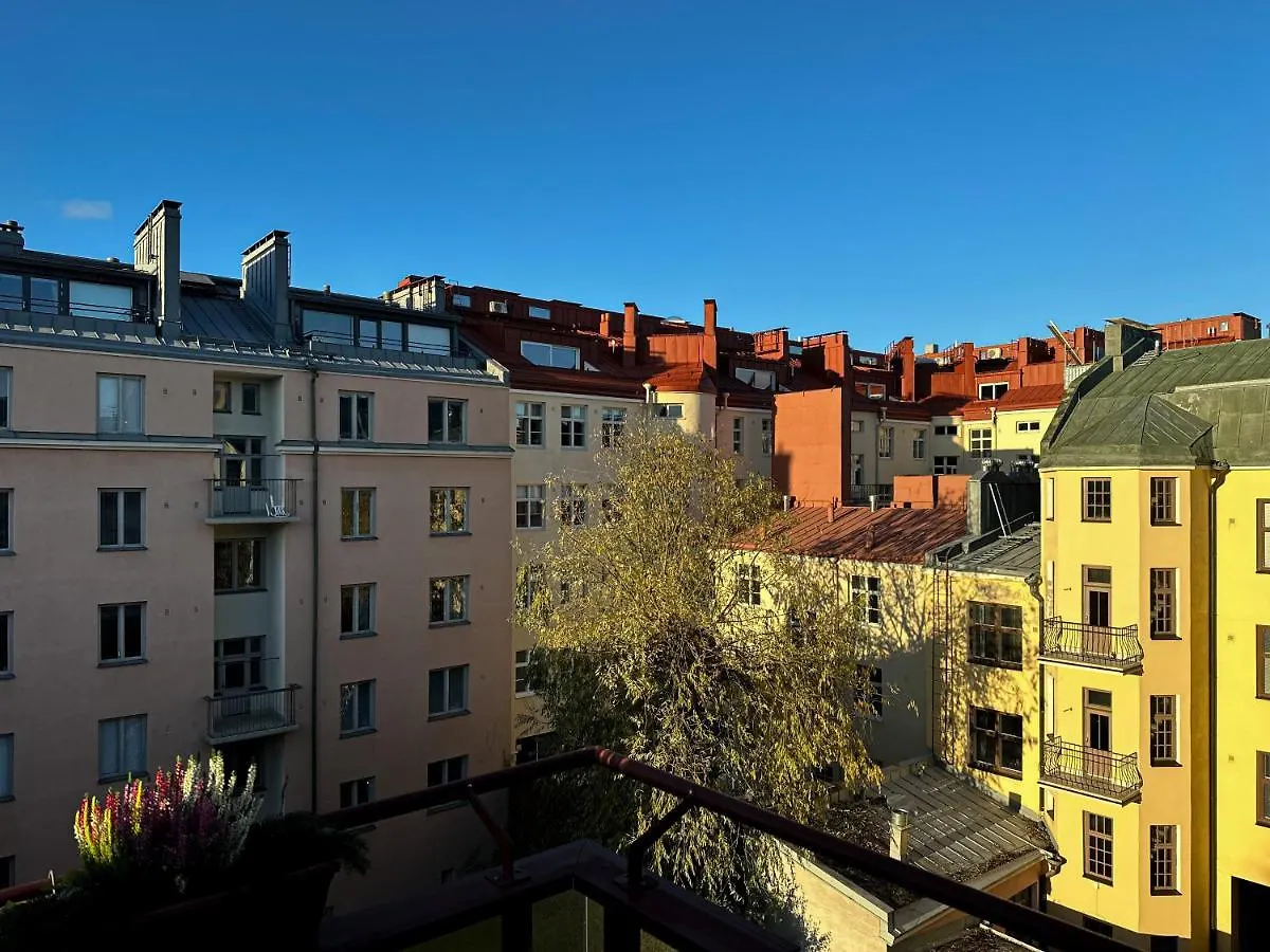 Spacious Top Floor Apartment With Terrace & Remote Working Helsinki