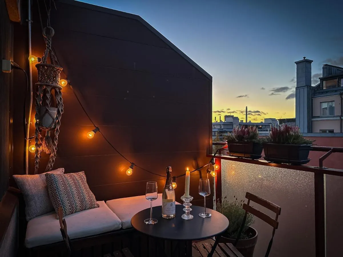 Spacious Top Floor Apartment With Terrace & Remote Working Helsinki